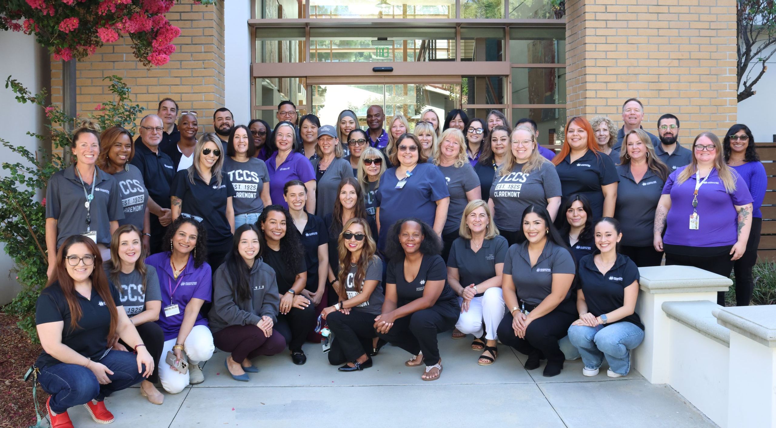 Staff photo 30 Best large group photo of student affairs staff outside tranquada building doors
